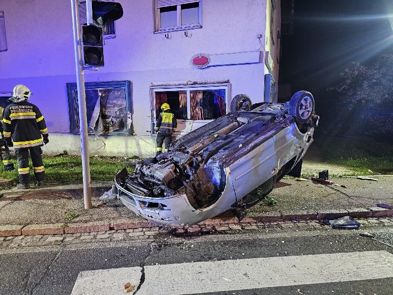 Schwerer Verkehrsunfall (Bild 1)